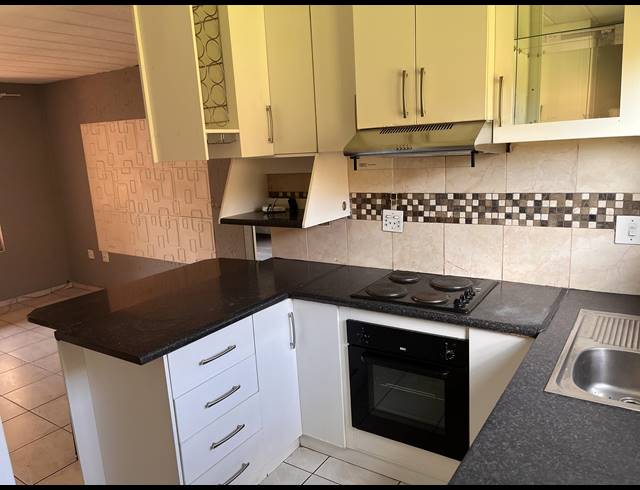 2 BEDROOM DUPLEX FOR SALE IN FLORIDA